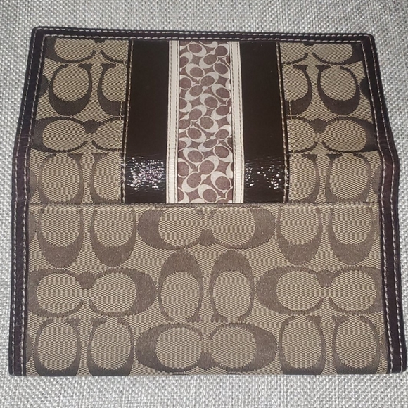 Used Coach Wallet - Picture 3 of 6